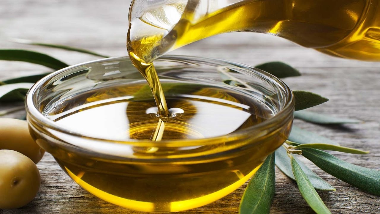 اصنعي بنفسك صابونة طبيعية من الزيوت للعناية بالبشرة الدهنية