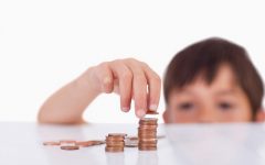 كيف-تُعلّمينَ-طفلكِ-الادخار-منه-01
